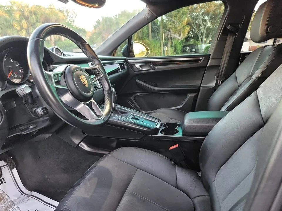 2017 Porsche Macan - Image 8 of 16