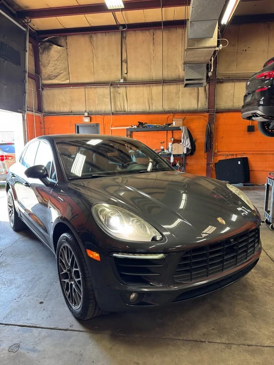 2017 Porsche Macan - Image 3 of 19