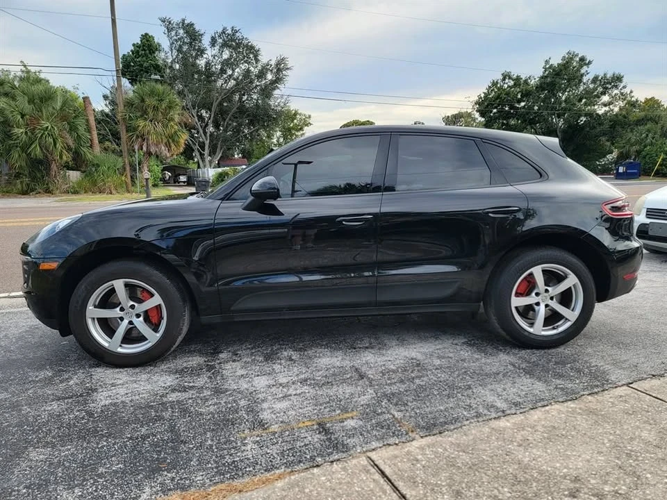 2017 Porsche Macan - Image 3 of 16