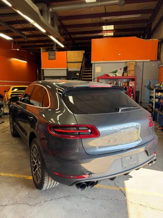 2017 Porsche Macan - Image 7 of 19