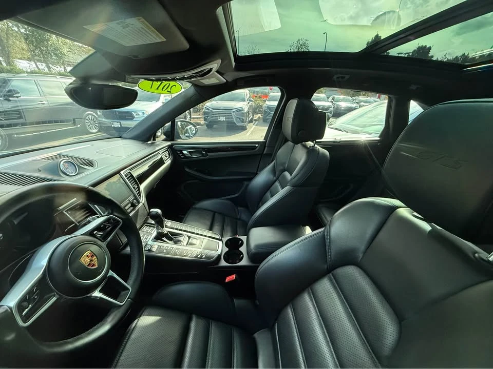 2017 Porsche Macan - Image 5 of 5