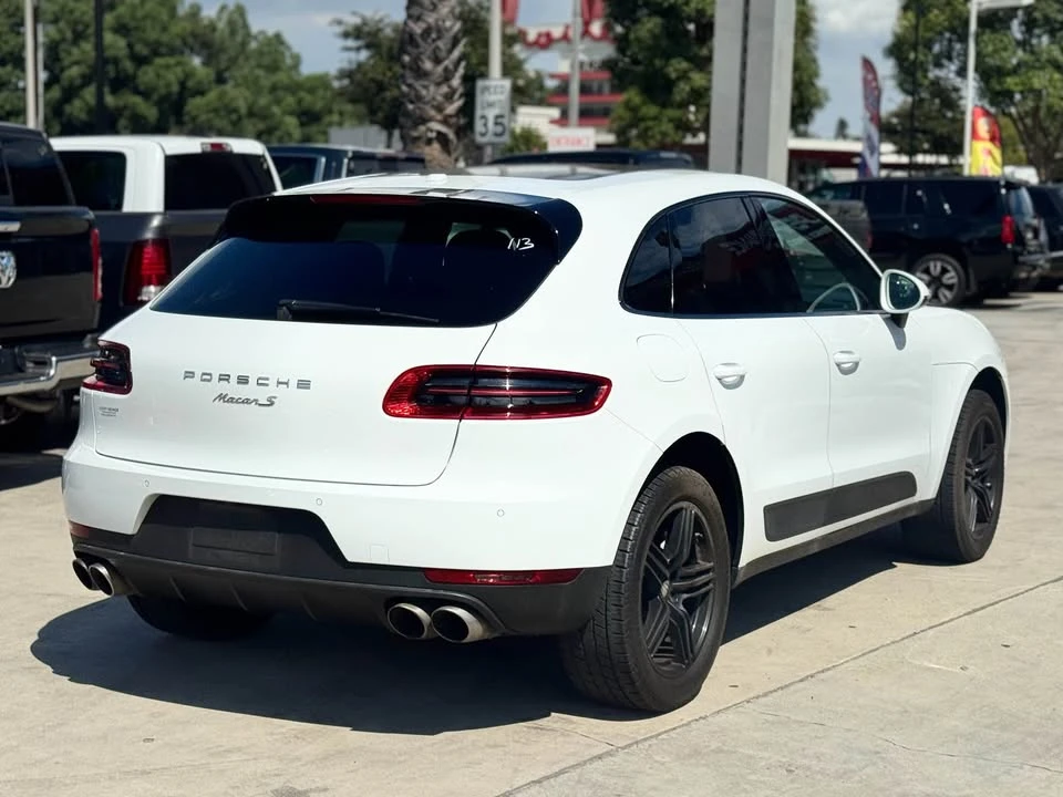 2017 Porsche Macan - Image 4 of 13
