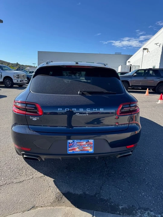 2017 Porsche Macan - Image 4 of 9