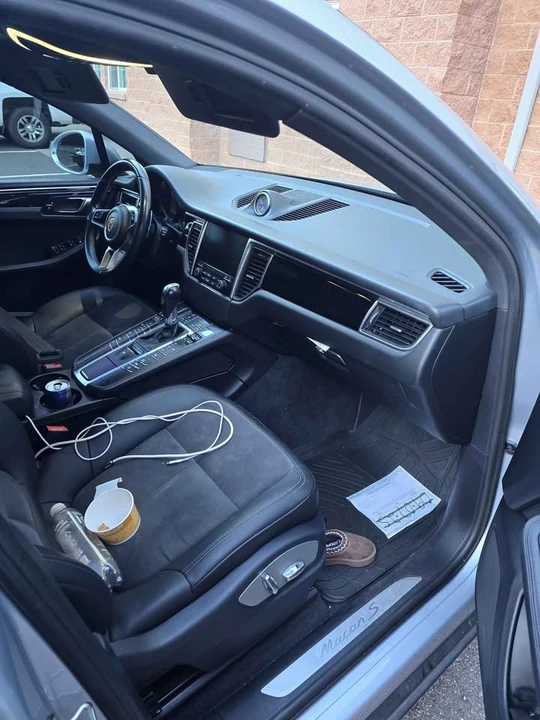 2017 Porsche Macan - Image 13 of 15