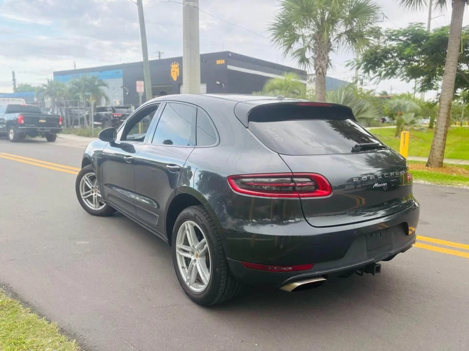 2017 Porsche Macan - Image 3 of 9