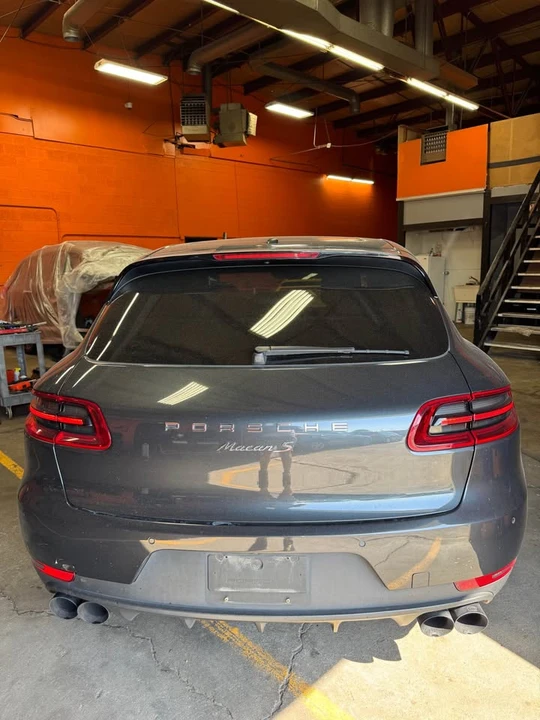 2017 Porsche Macan - Image 6 of 19