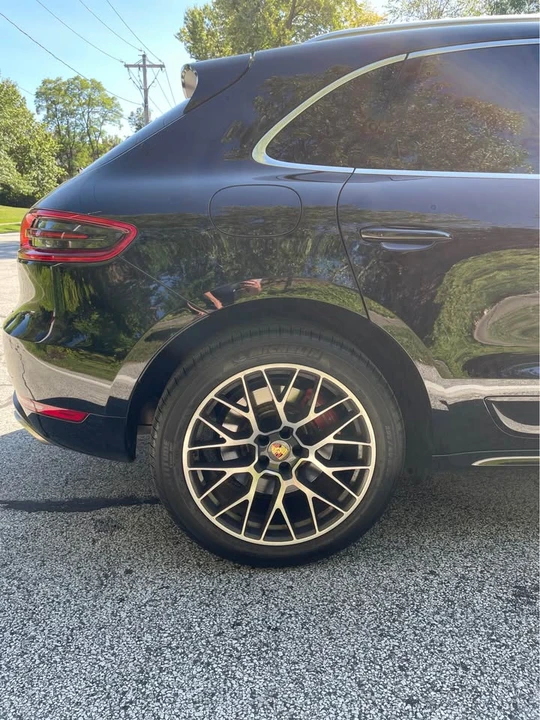 2017 Porsche Macan - Image 8 of 17