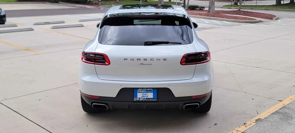 2017 Porsche Macan - Image 4 of 20