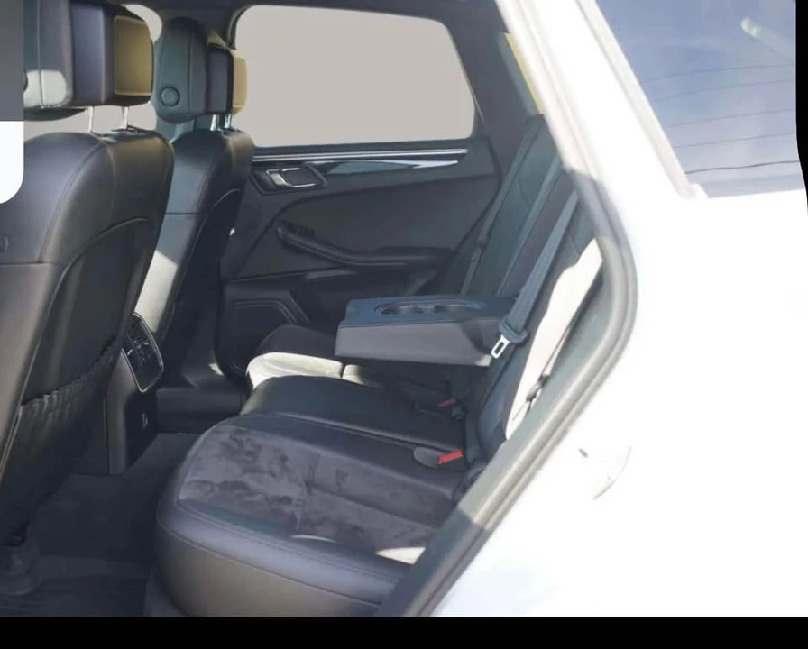 2017 Porsche Macan - Image 10 of 20