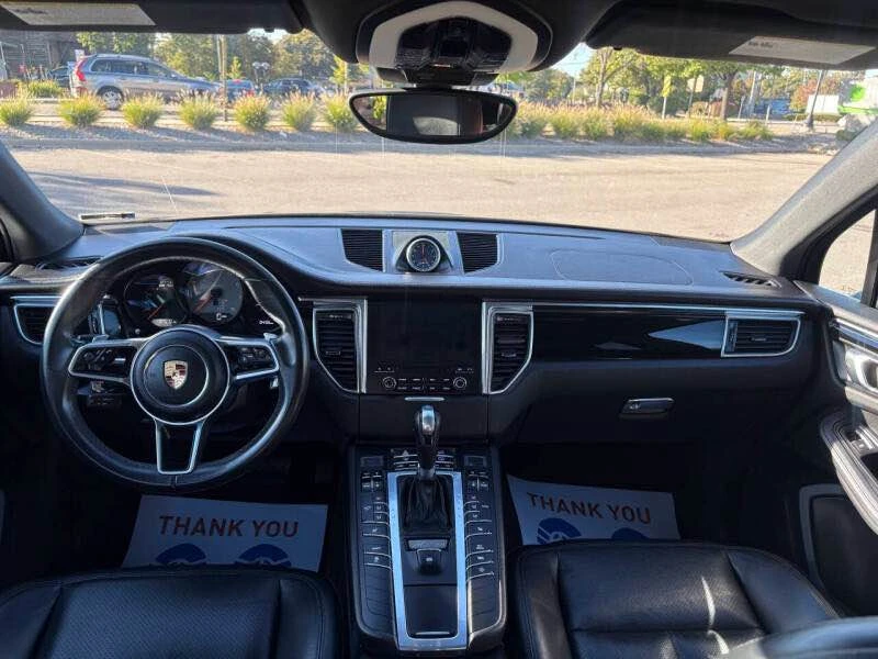 2017 Porsche Macan - Image 4 of 8