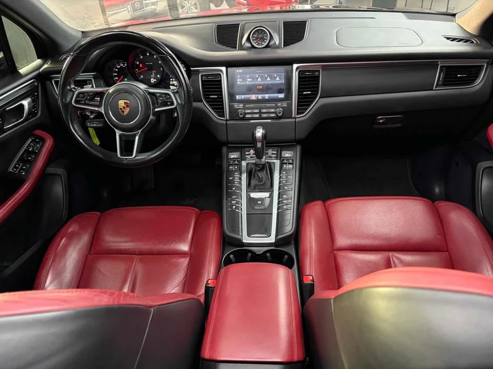 2017 Porsche Macan - Image 6 of 15
