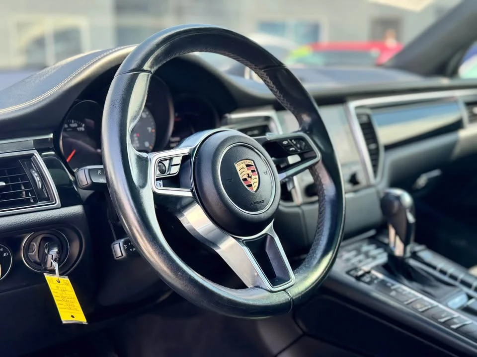 2017 Porsche Macan - Image 7 of 13