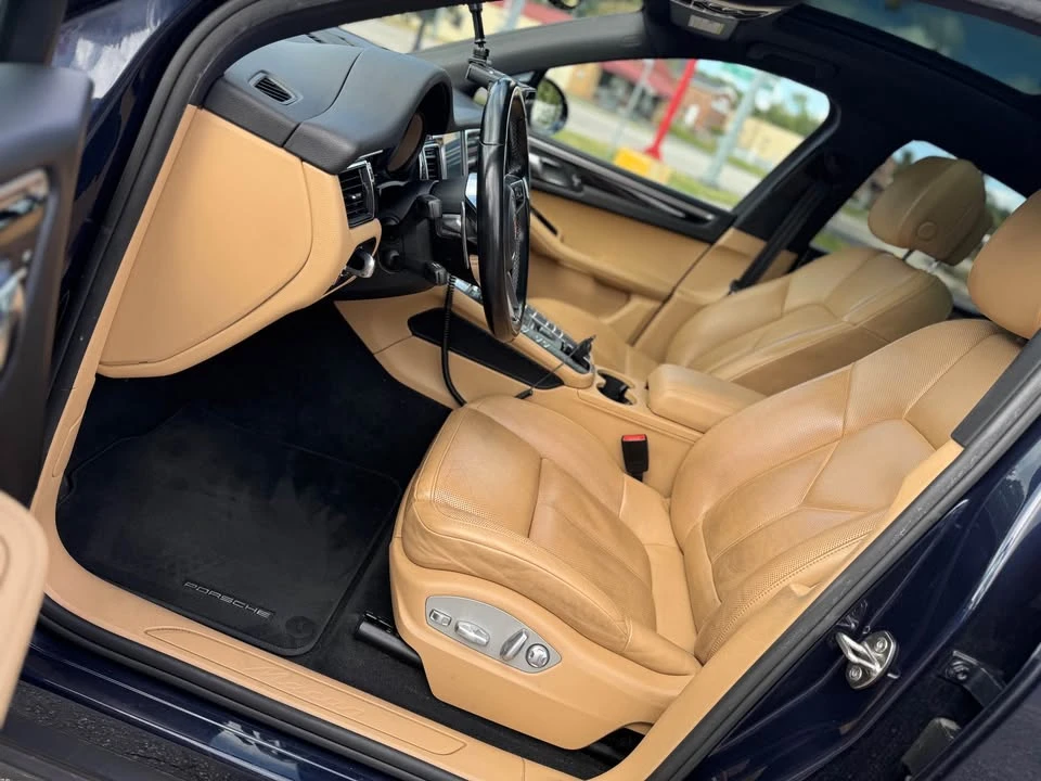 2017 Porsche Macan - Image 6 of 19