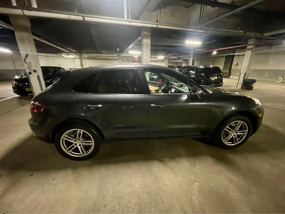 2017 Porsche Macan - Image 7 of 18