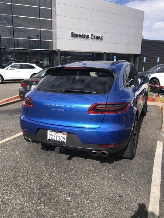 2017 Porsche Macan - Image 2 of 3