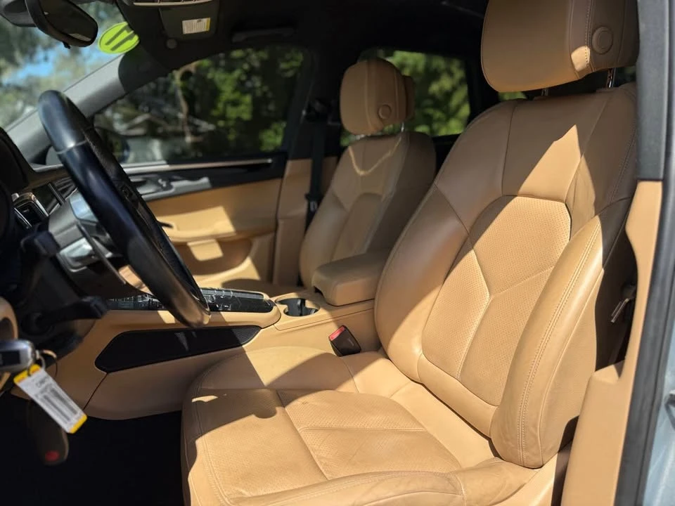 2017 Porsche Macan - Image 12 of 20