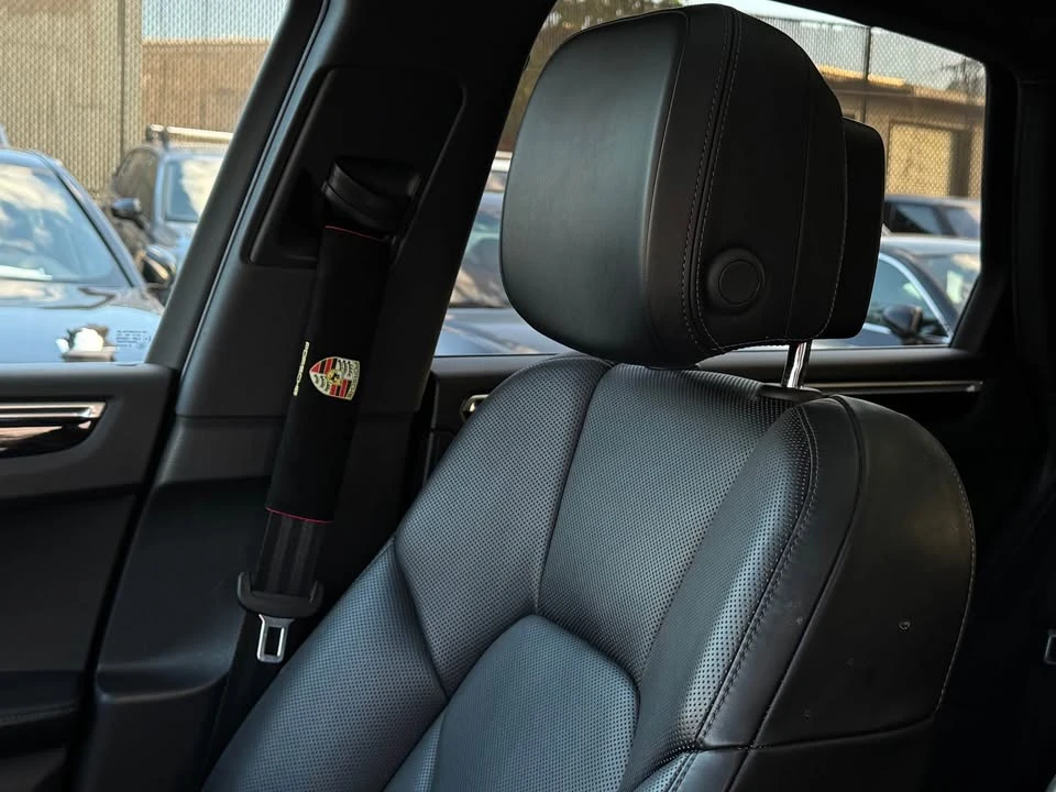 2017 Porsche Macan - Image 20 of 20