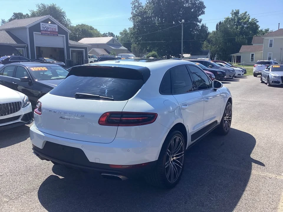 2017 Porsche Macan - Image 2 of 7