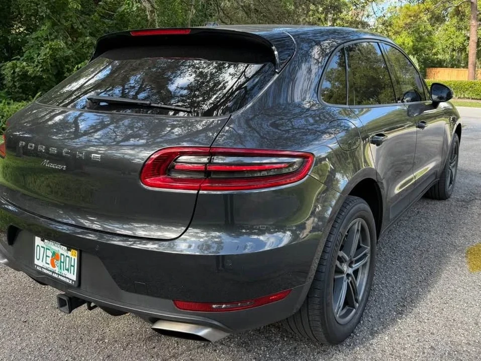 2017 Porsche Macan - Image 2 of 13