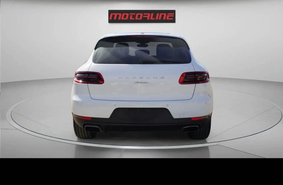 2017 Porsche Macan - Image 7 of 20