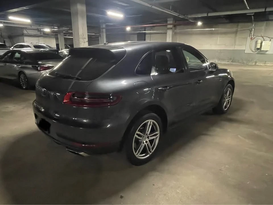 2017 Porsche Macan - Image 17 of 20