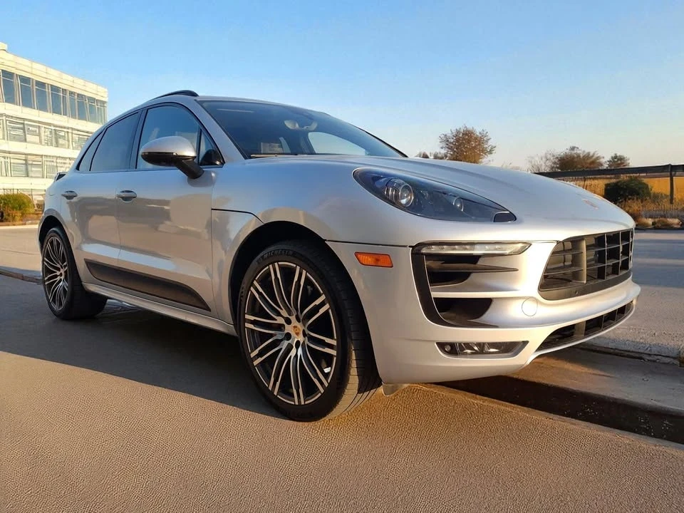 2017 Porsche Macan - Image 10 of 20