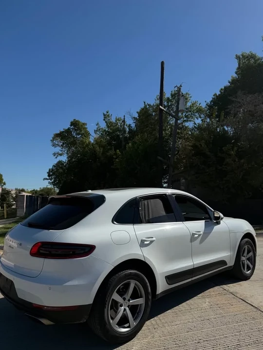 2017 Porsche Macan - Image 5 of 5