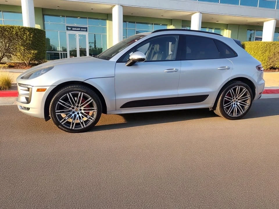 2017 Porsche Macan - Image 4 of 20