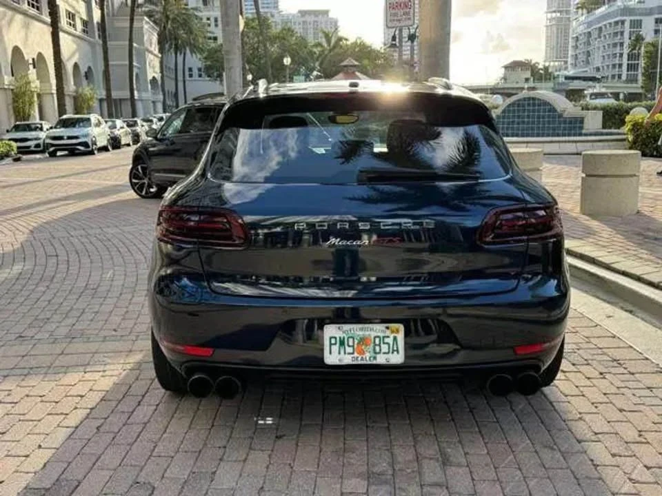 2017 Porsche Macan - Image 4 of 11