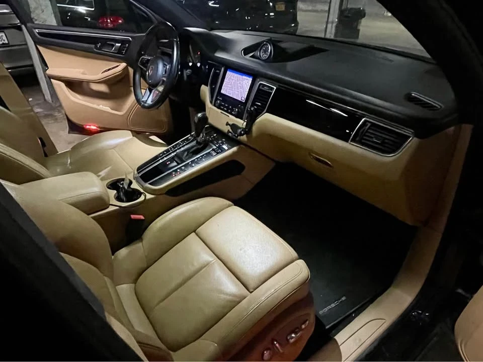 2017 Porsche Macan - Image 5 of 20
