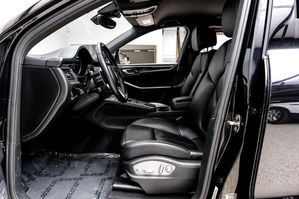 2017 Porsche Macan - Image 4 of 19