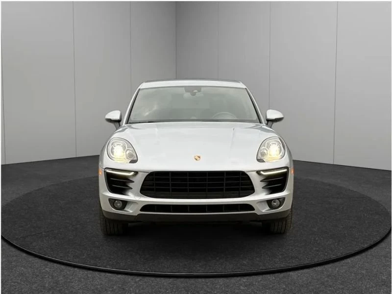2017 Porsche Macan - Image 2 of 19