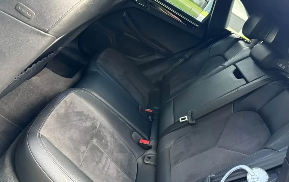 2017 Porsche Macan - Image 12 of 13