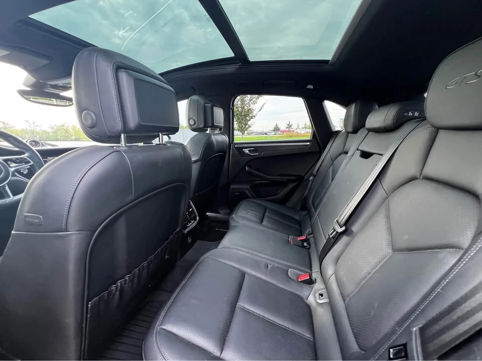 2017 Porsche Macan - Image 8 of 8