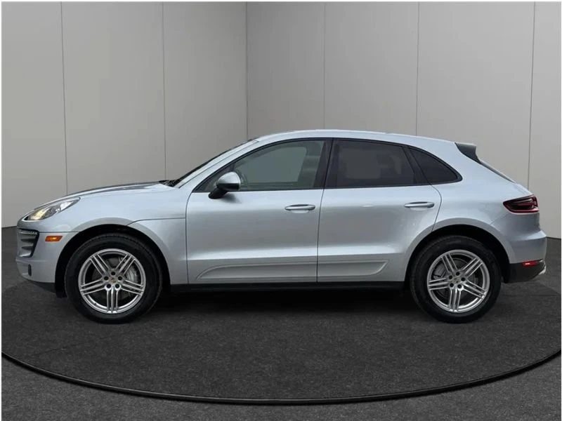 2017 Porsche Macan - Image 4 of 19