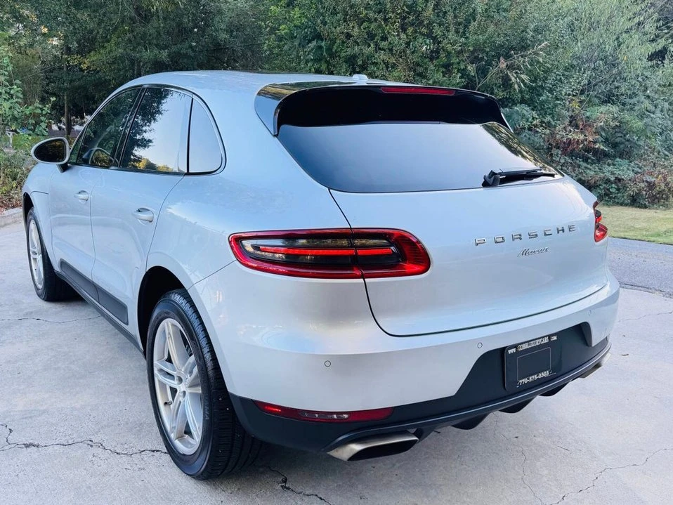 2017 Porsche Macan - Image 5 of 19