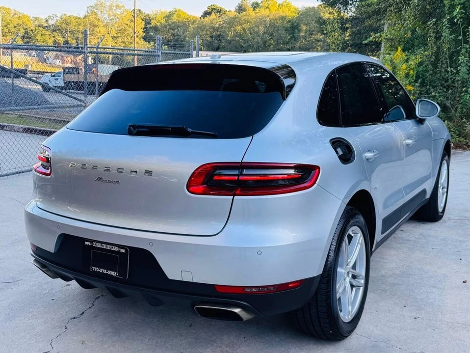 2017 Porsche Macan - Image 3 of 19