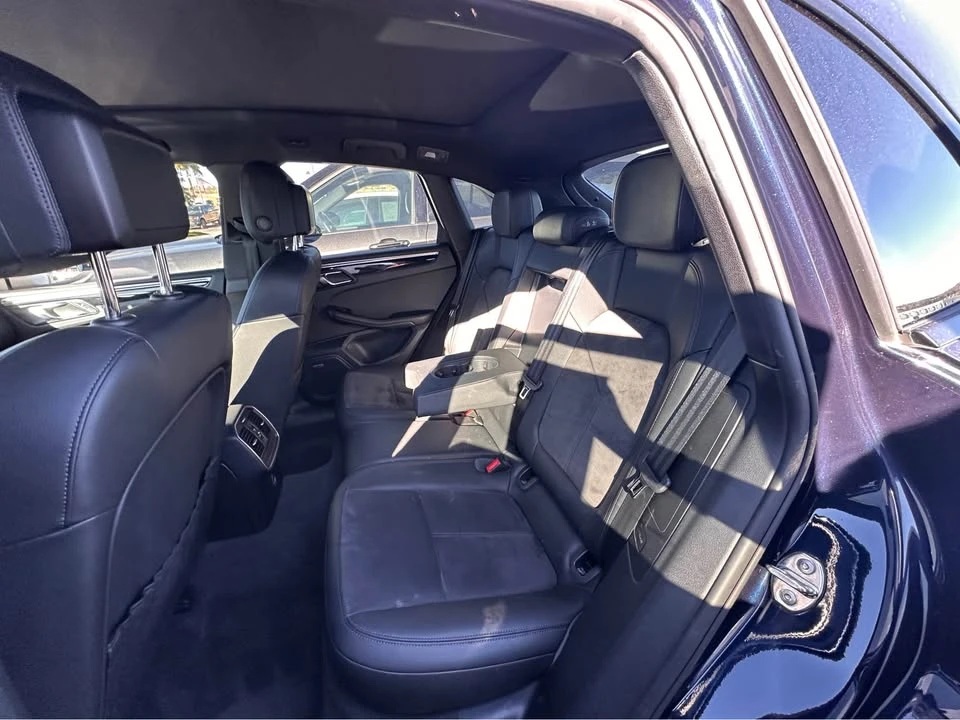 2017 Porsche Macan - Image 9 of 14