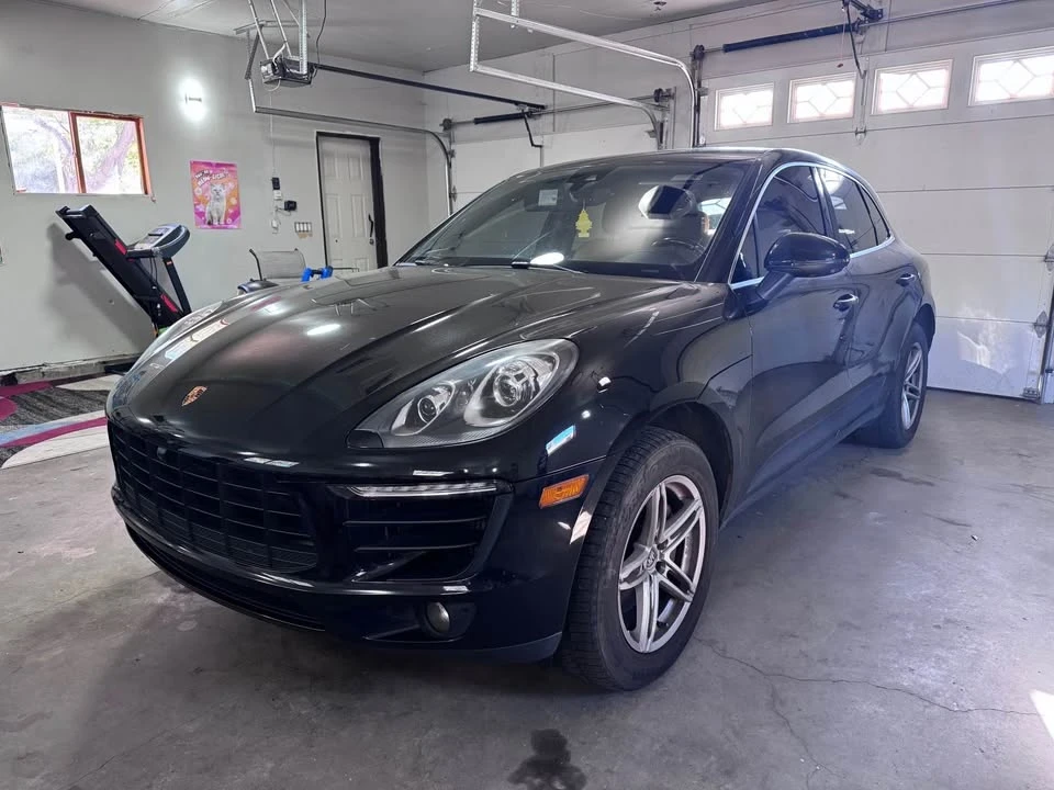2017 Porsche Macan - Image 2 of 14
