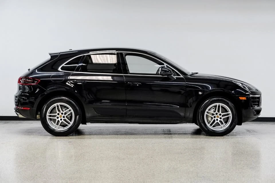2017 Porsche Macan - Image 6 of 19