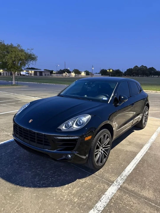 2017 Porsche Macan - Image 11 of 20