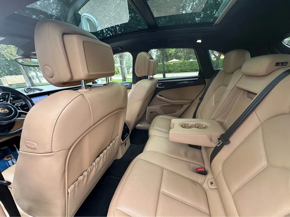2017 Porsche Macan - Image 8 of 13
