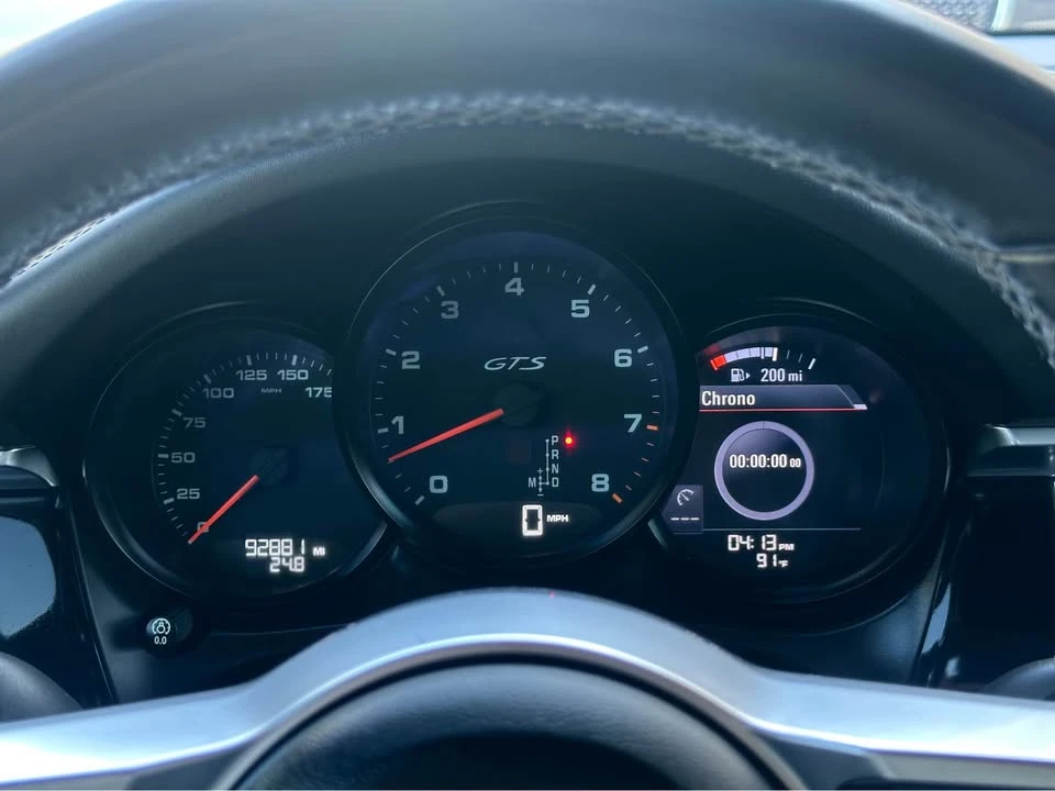 2017 Porsche Macan - Image 13 of 20