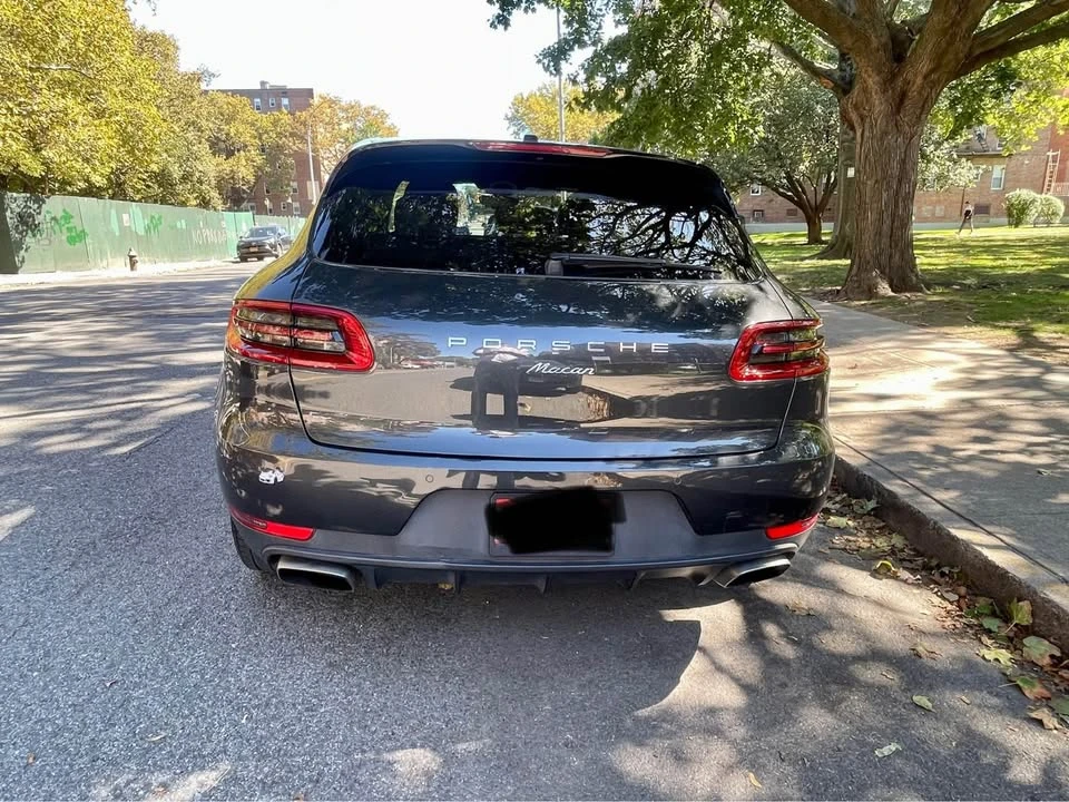 2017 Porsche Macan - Image 4 of 16