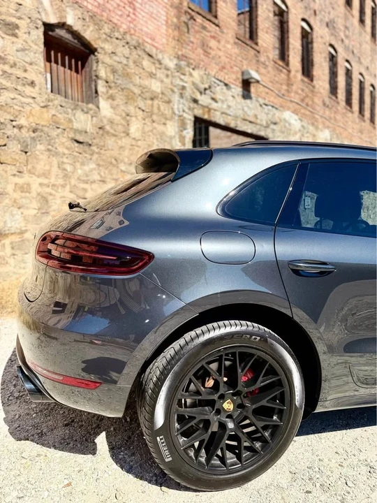 2017 Porsche Macan GTS - Image 3 of 14