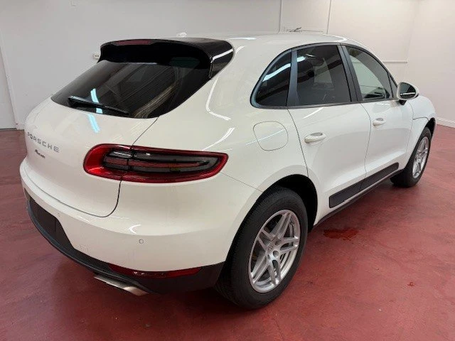 2017 Porsche Macan - Image 5 of 20