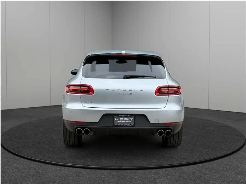2017 Porsche Macan - Image 6 of 19