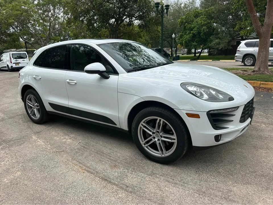 2017 Porsche Macan - Image 3 of 13
