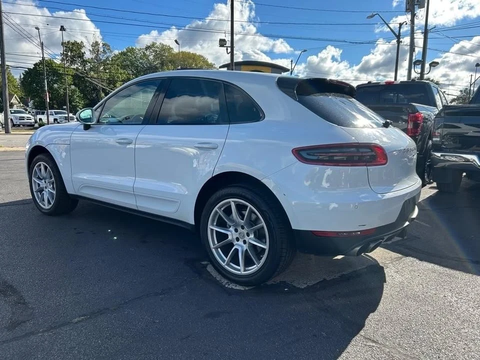 2017 Porsche Macan - Image 4 of 18