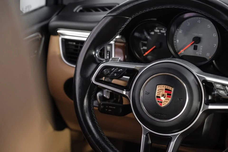 2017 Porsche Macan - Image 13 of 13